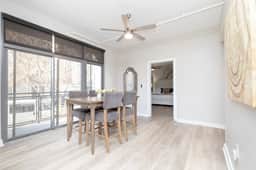 Luxurious Downtown  2 bedroom 2 bath- 1M Parking included