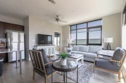 Luxurious Top Floor 2 Br 2 Ba Downtown Corner Condo- 604 - Image 2
