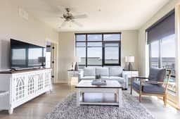 Luxurious Top Floor 2 Br 2 Ba Downtown Corner Condo- 604