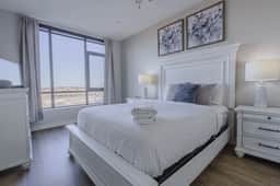 Luxurious Downtown Penthouse-2 bed 3 bath plus loft-  402