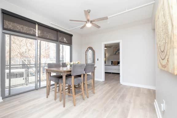Luxurious Downtown  2 bedroom 2 bath- 1M Parking included